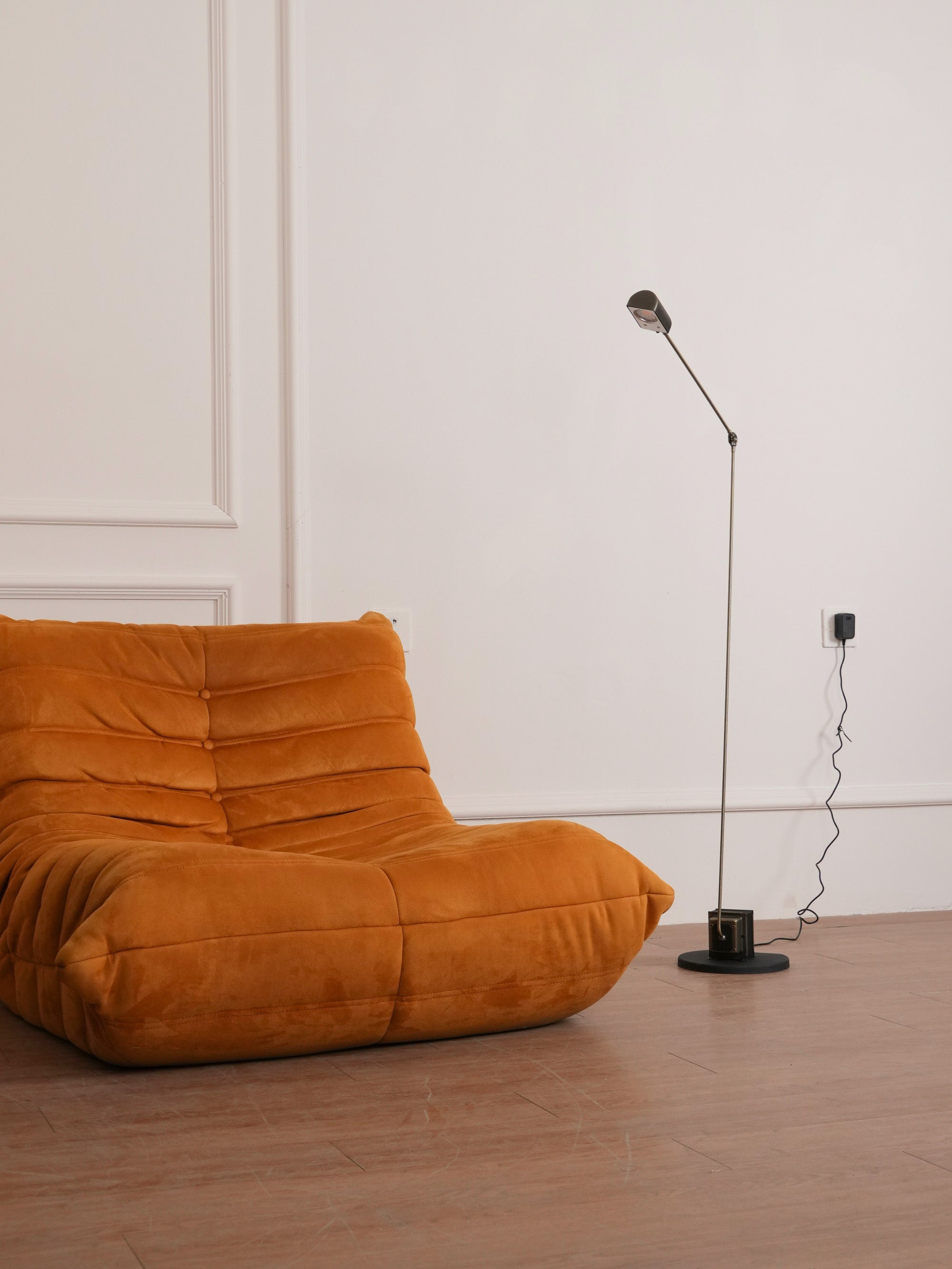 Paxki gulvlampe