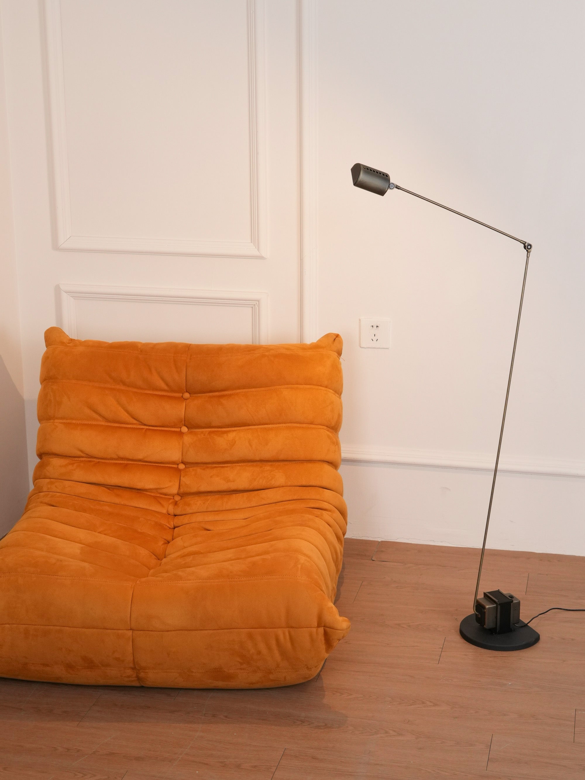 Paxki gulvlampe