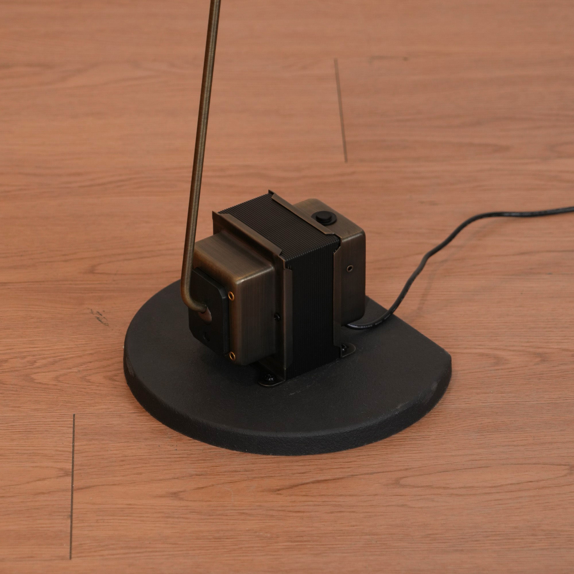 Paxki gulvlampe