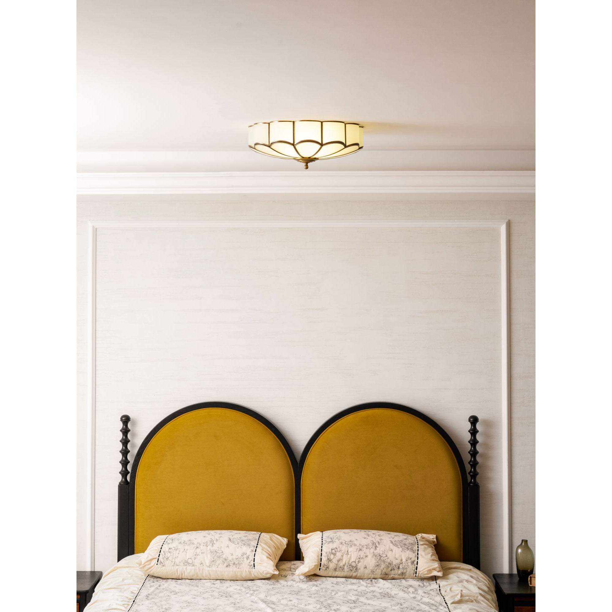Asene blomsterformet loftlampe
