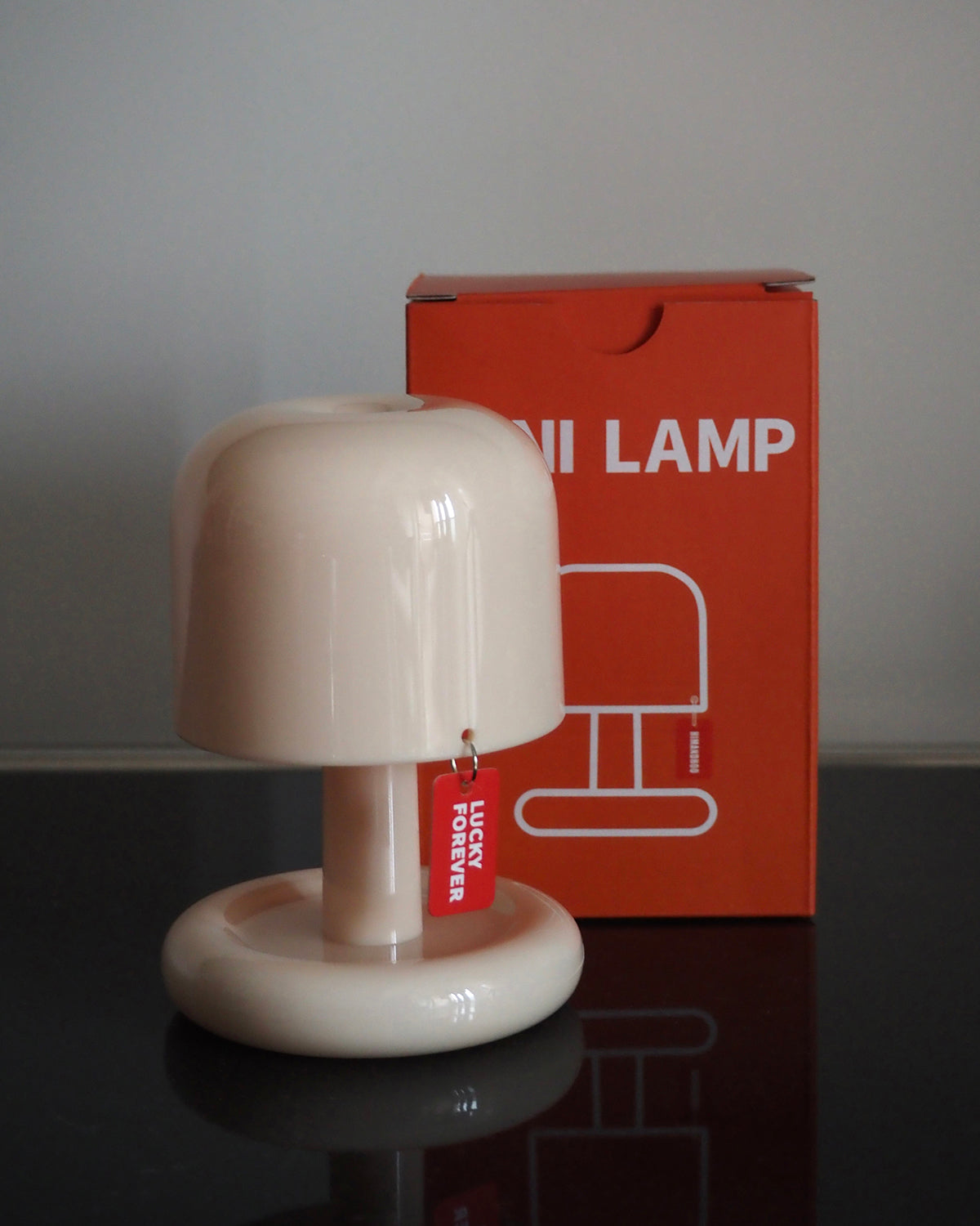 Tavlindal svampeformet bordlampe