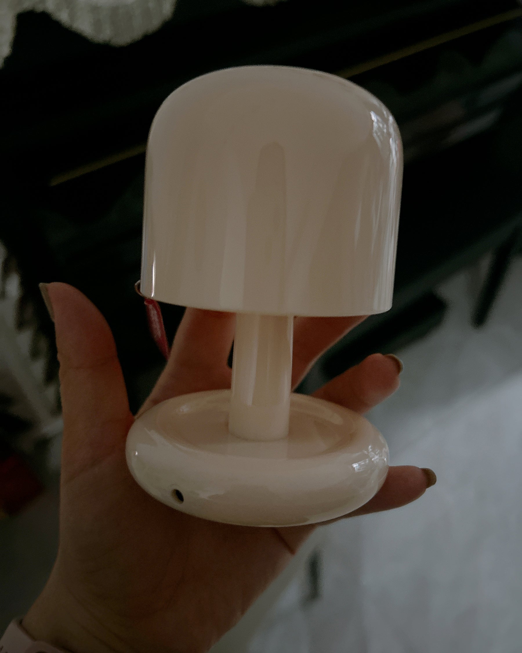 Tavlindal svampeformet bordlampe