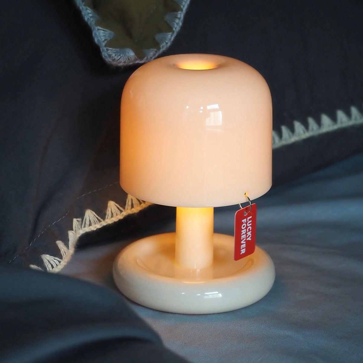 Tavlindal svampeformet bordlampe