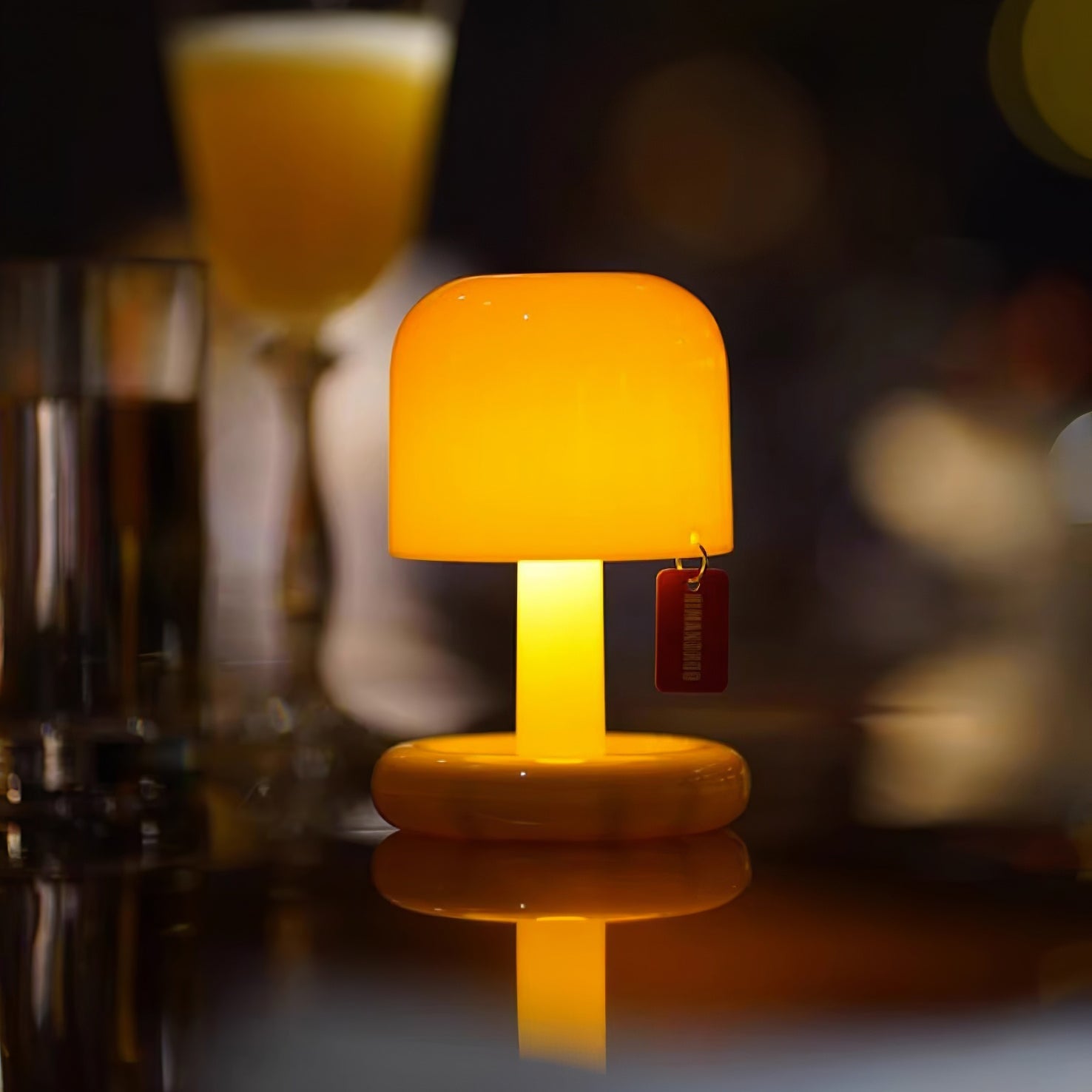Tavlindal svampeformet bordlampe