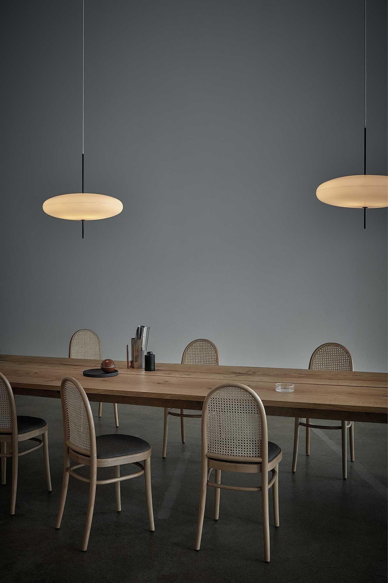 Emme minimalistisk pendellampe