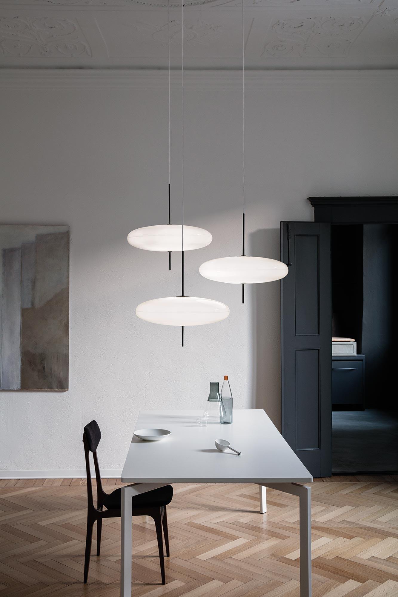 Emme minimalistisk pendellampe