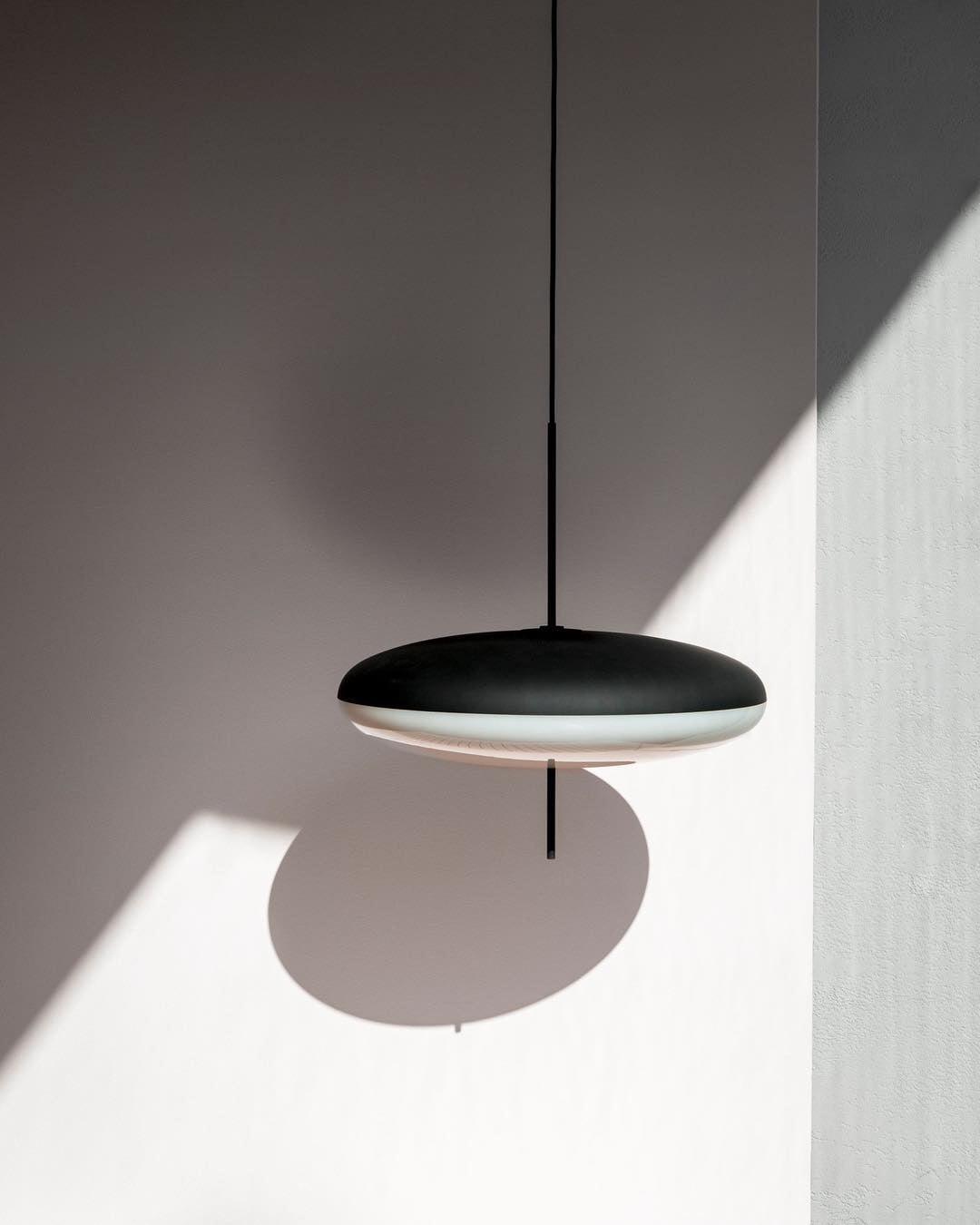 Emme minimalistisk pendellampe