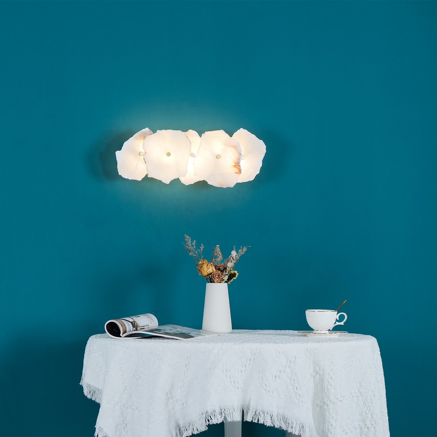 Theoerel moderne væglampe