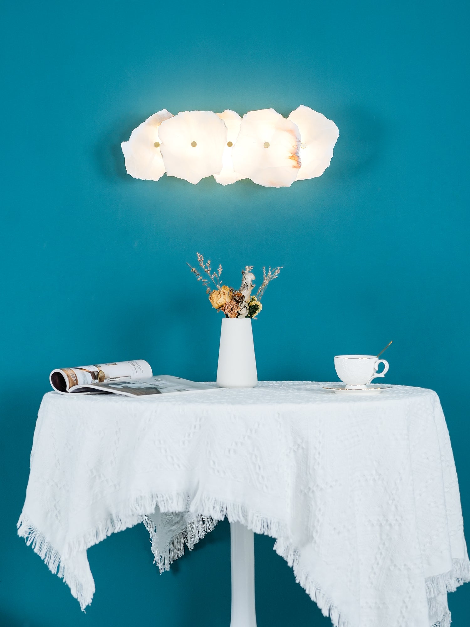 Theoerel moderne væglampe