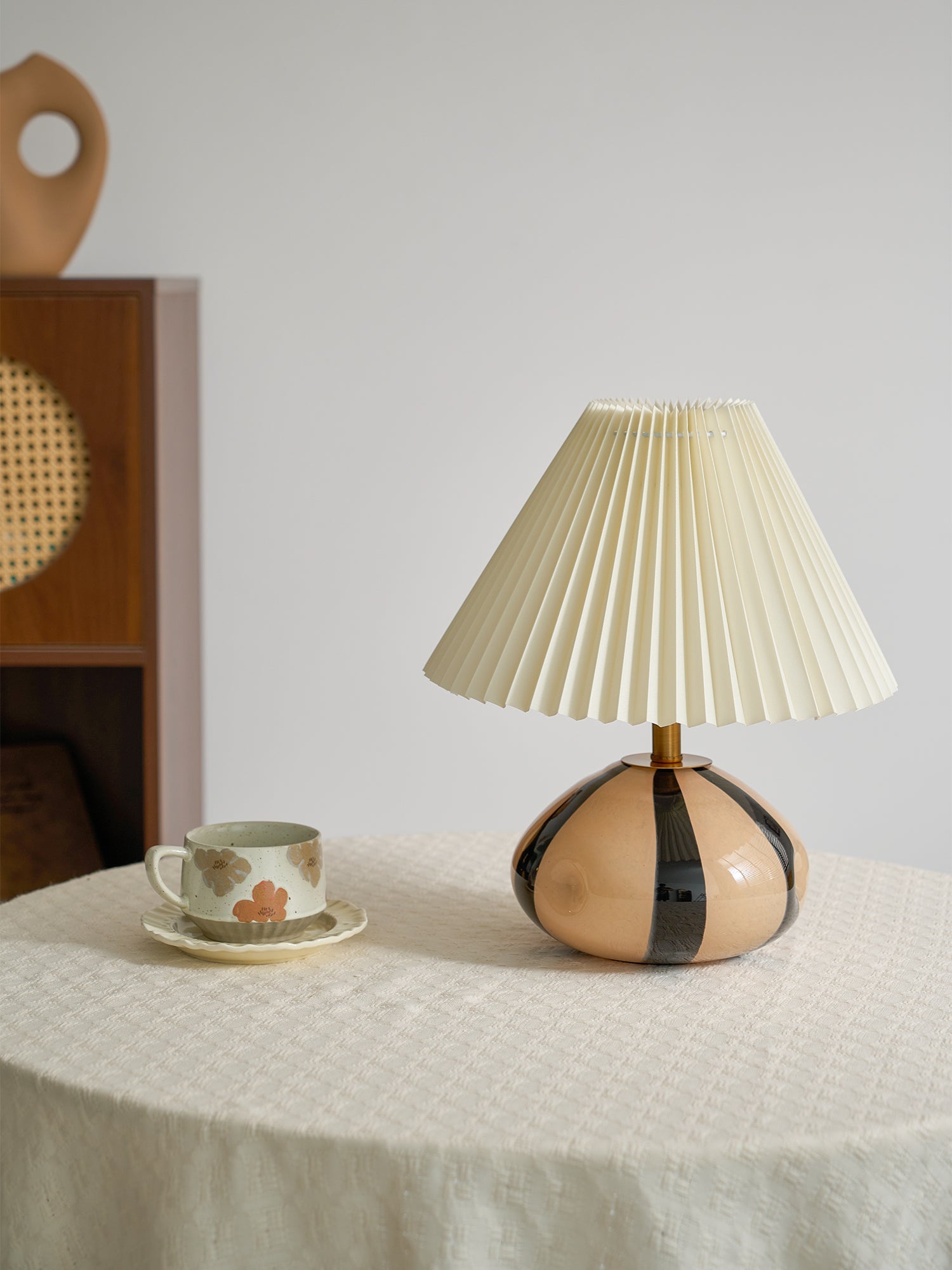Holikik bordlampe
