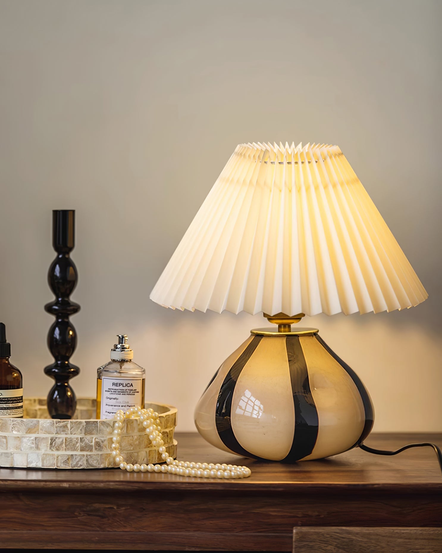 Holikik bordlampe