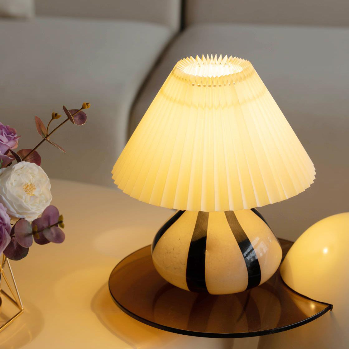 Holikik bordlampe