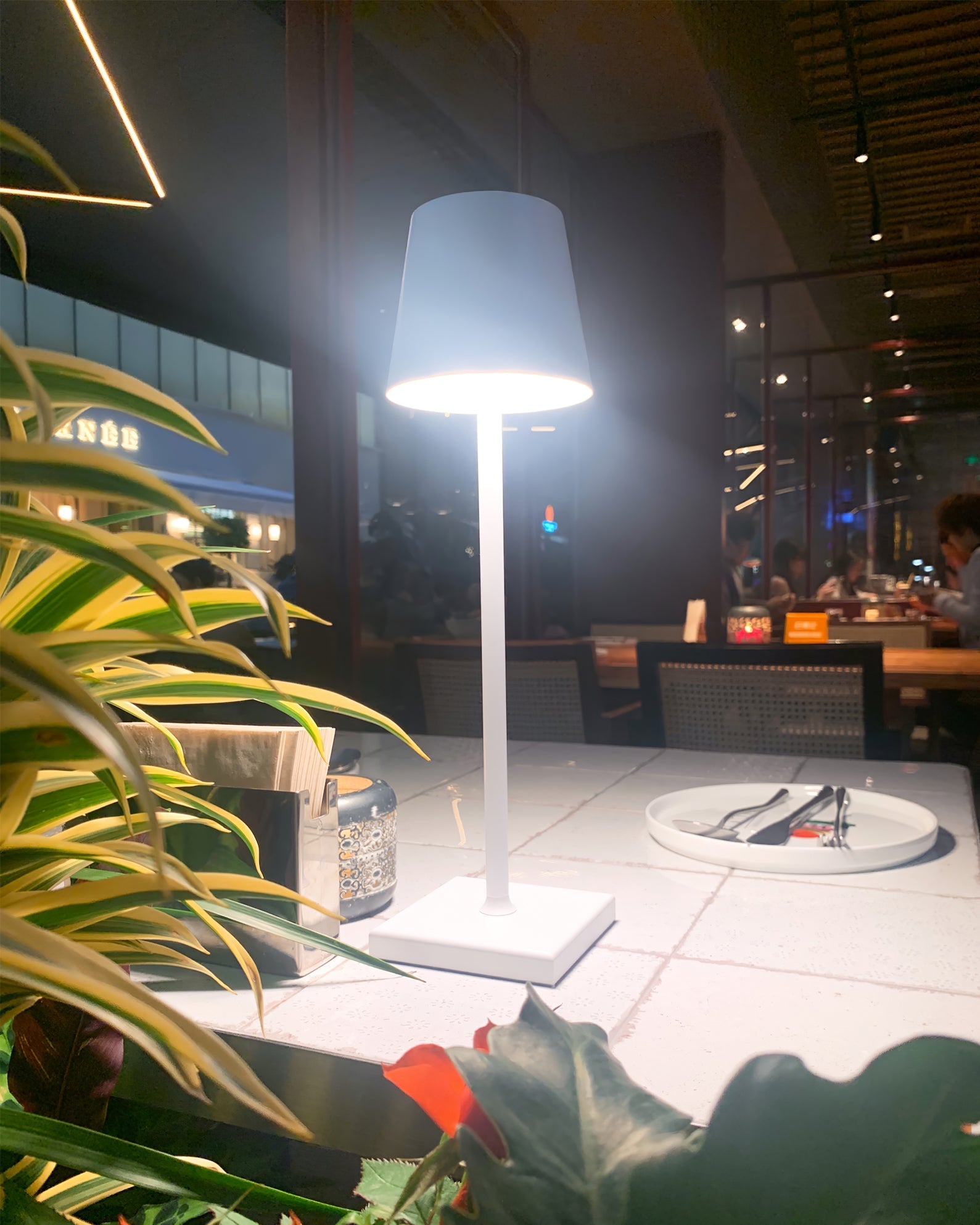 Ilavi udendørs bordlampe