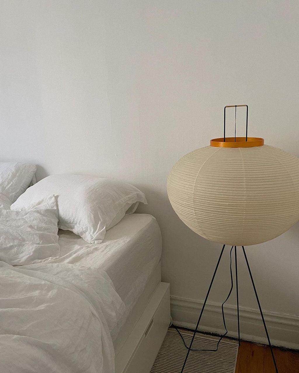 Oladalsi gulvlampe