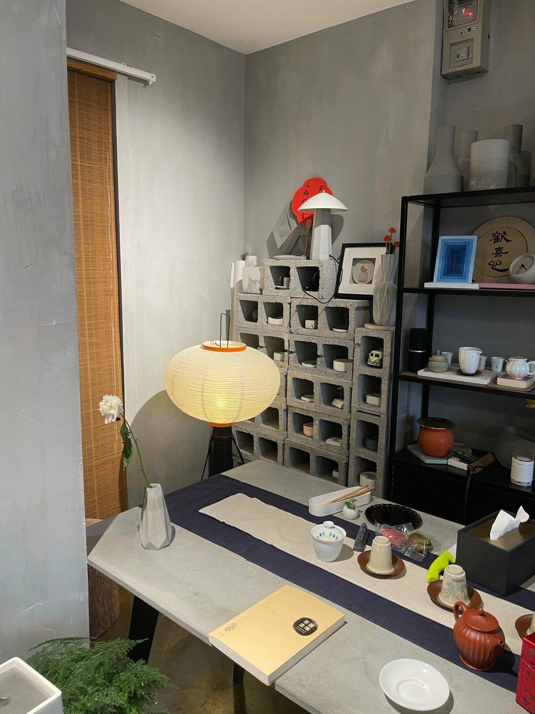 Oladalsi gulvlampe