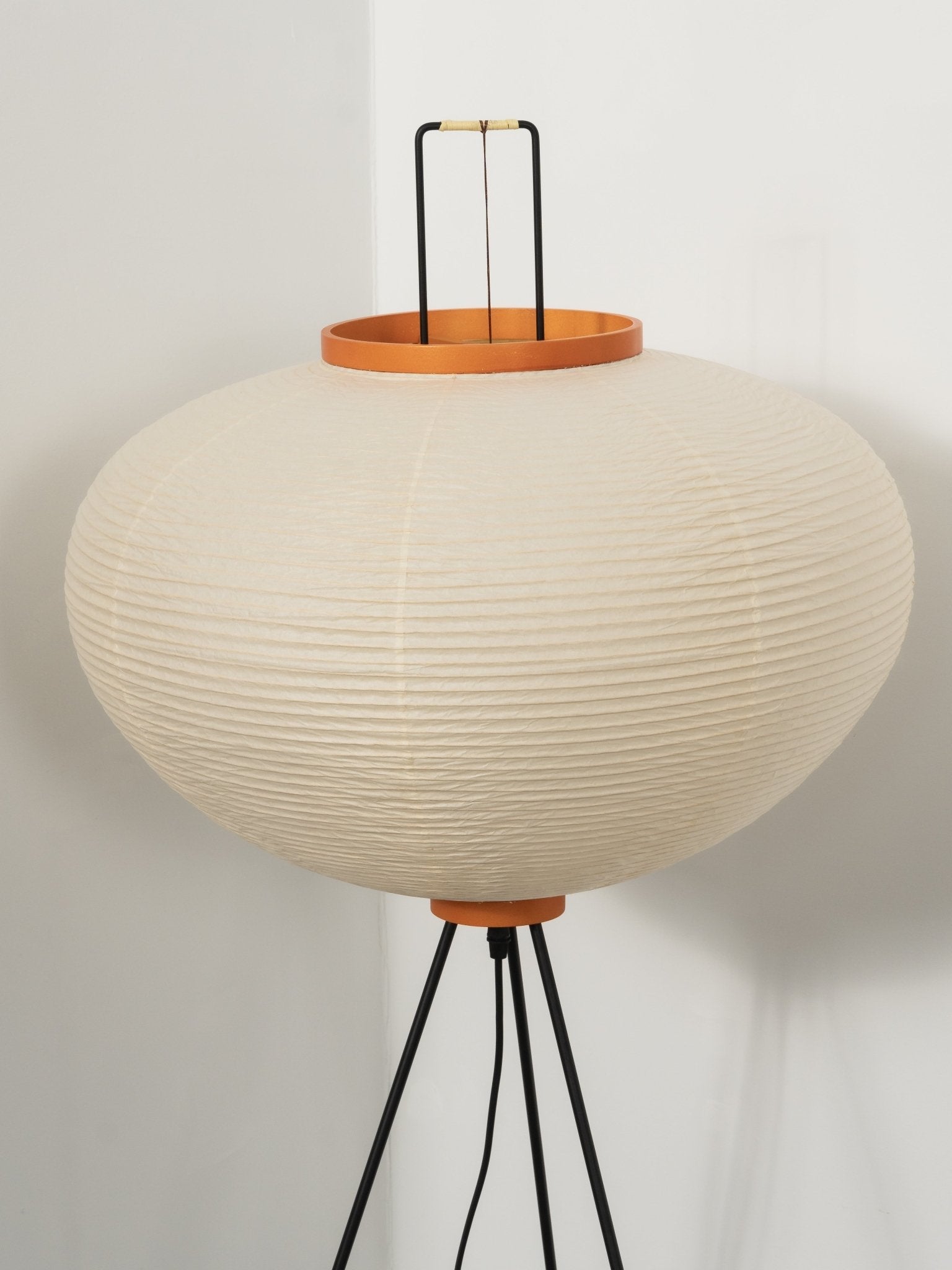 Oladalsi gulvlampe