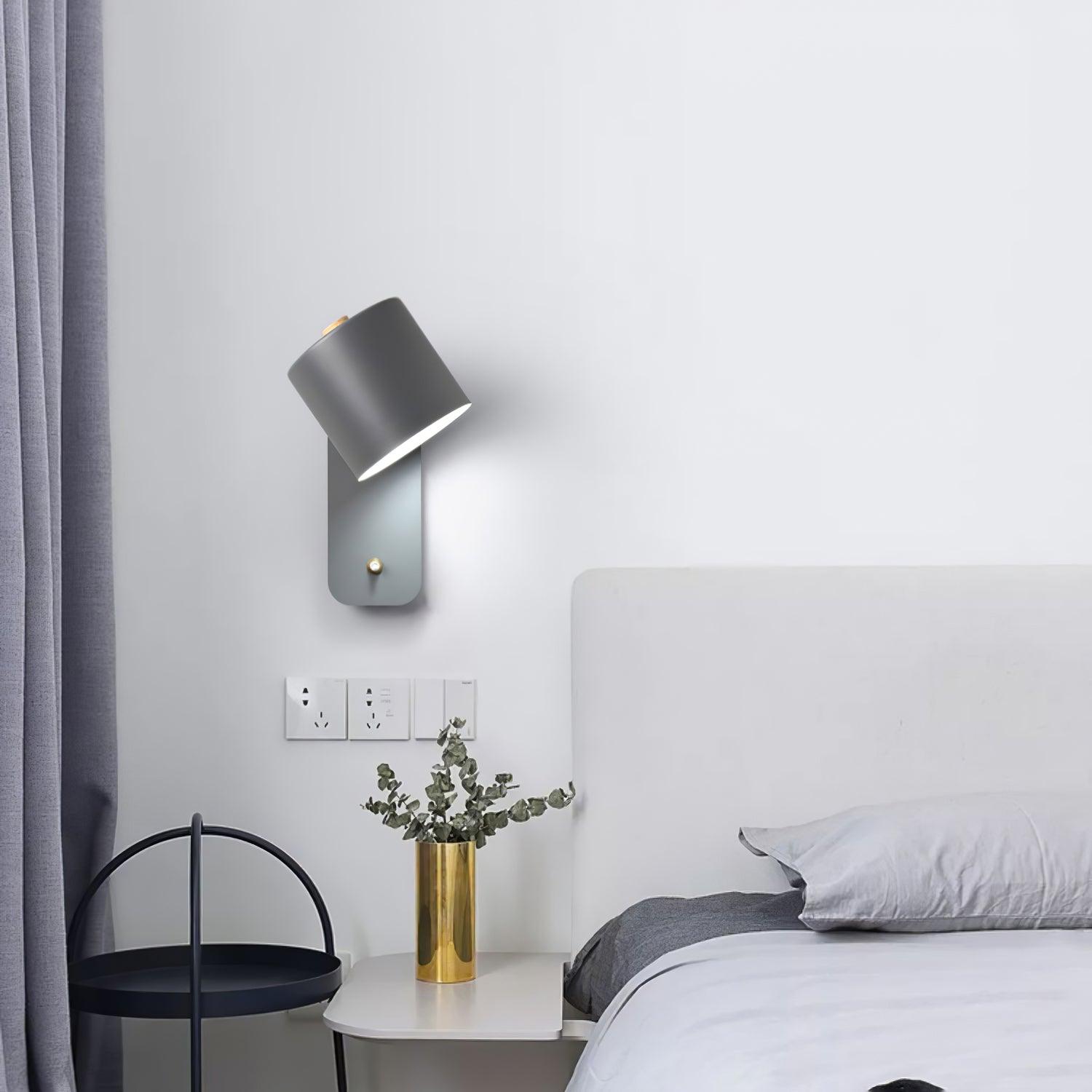 Mikhavno minimalistisk væglampe