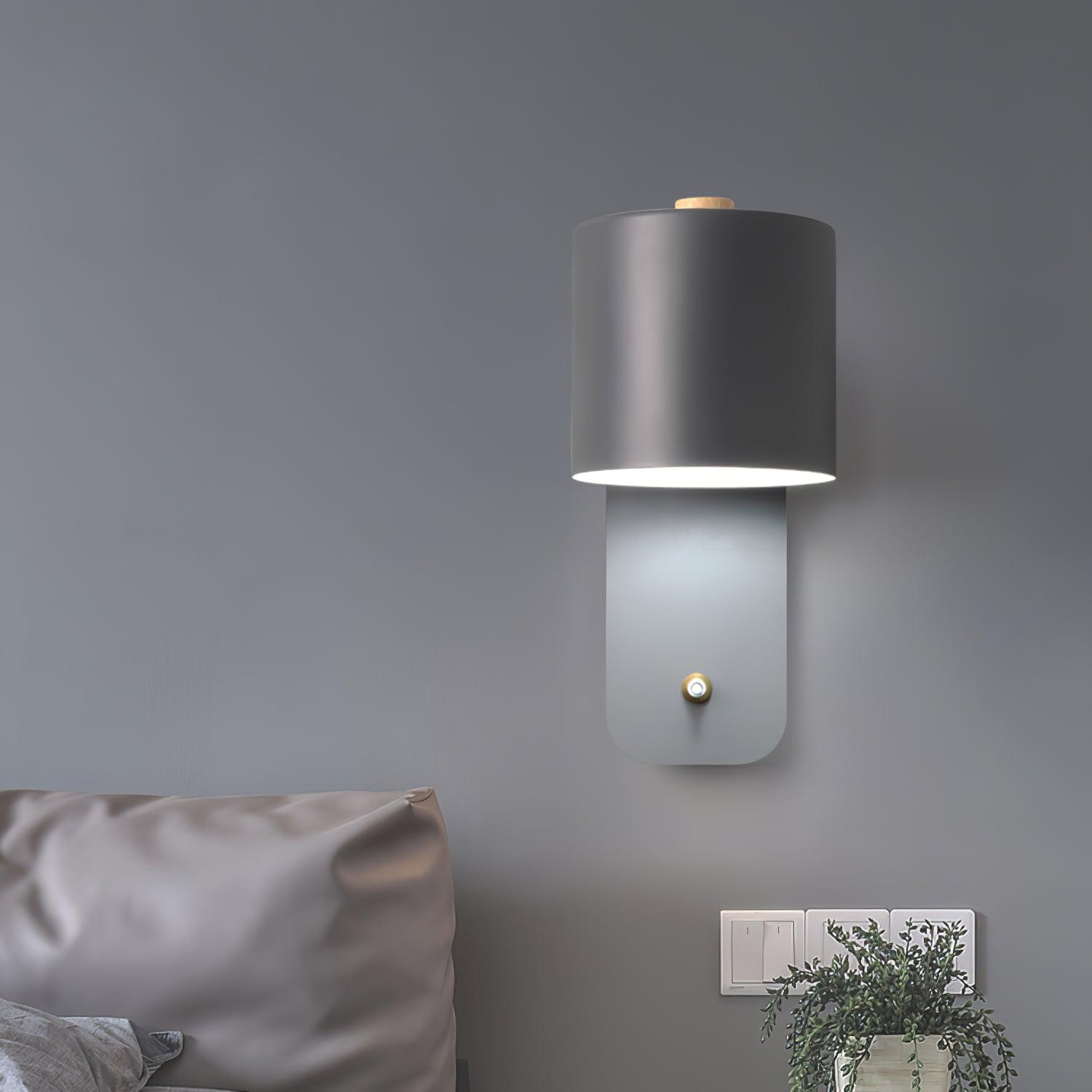 Mikhavno minimalistisk væglampe
