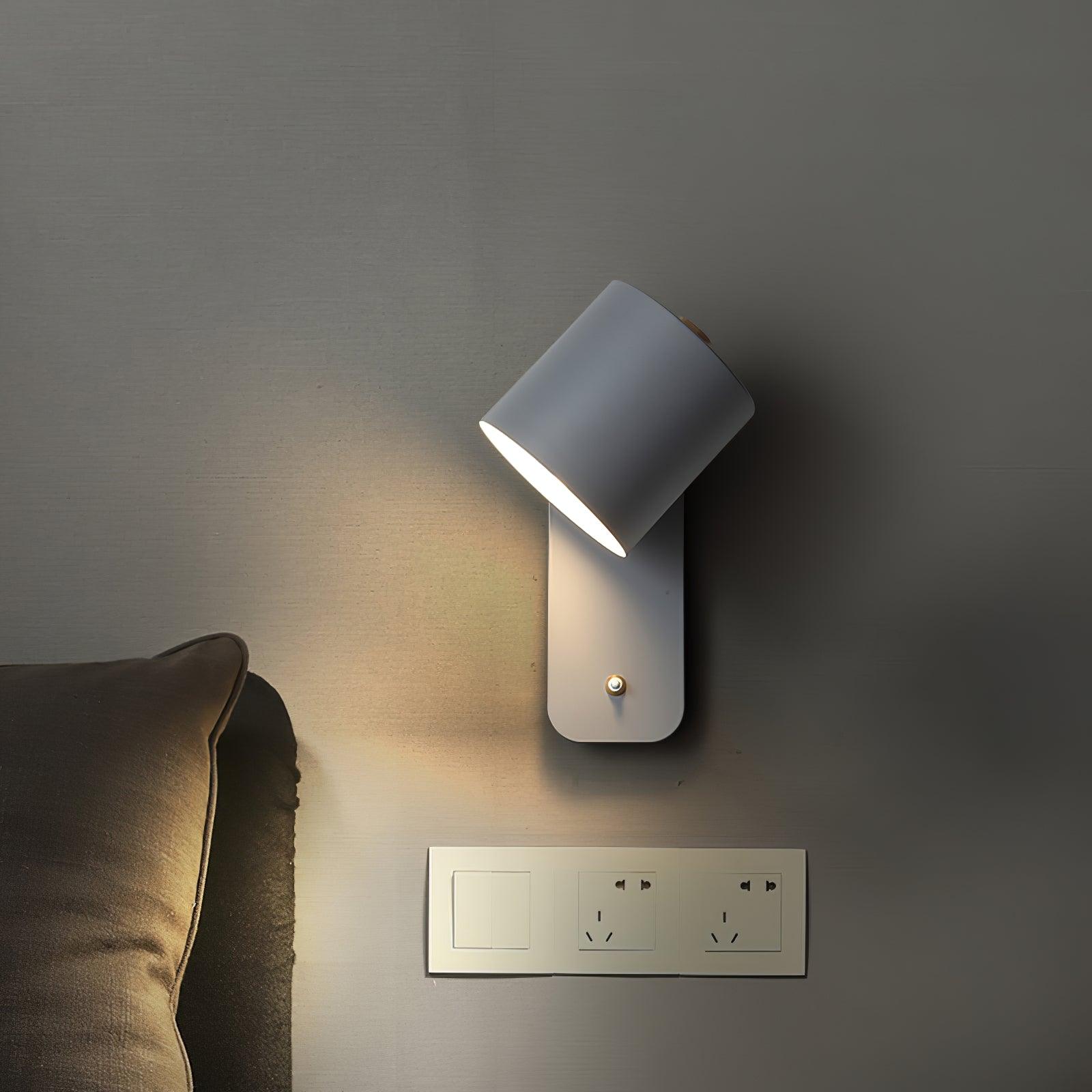 Mikhavno minimalistisk væglampe