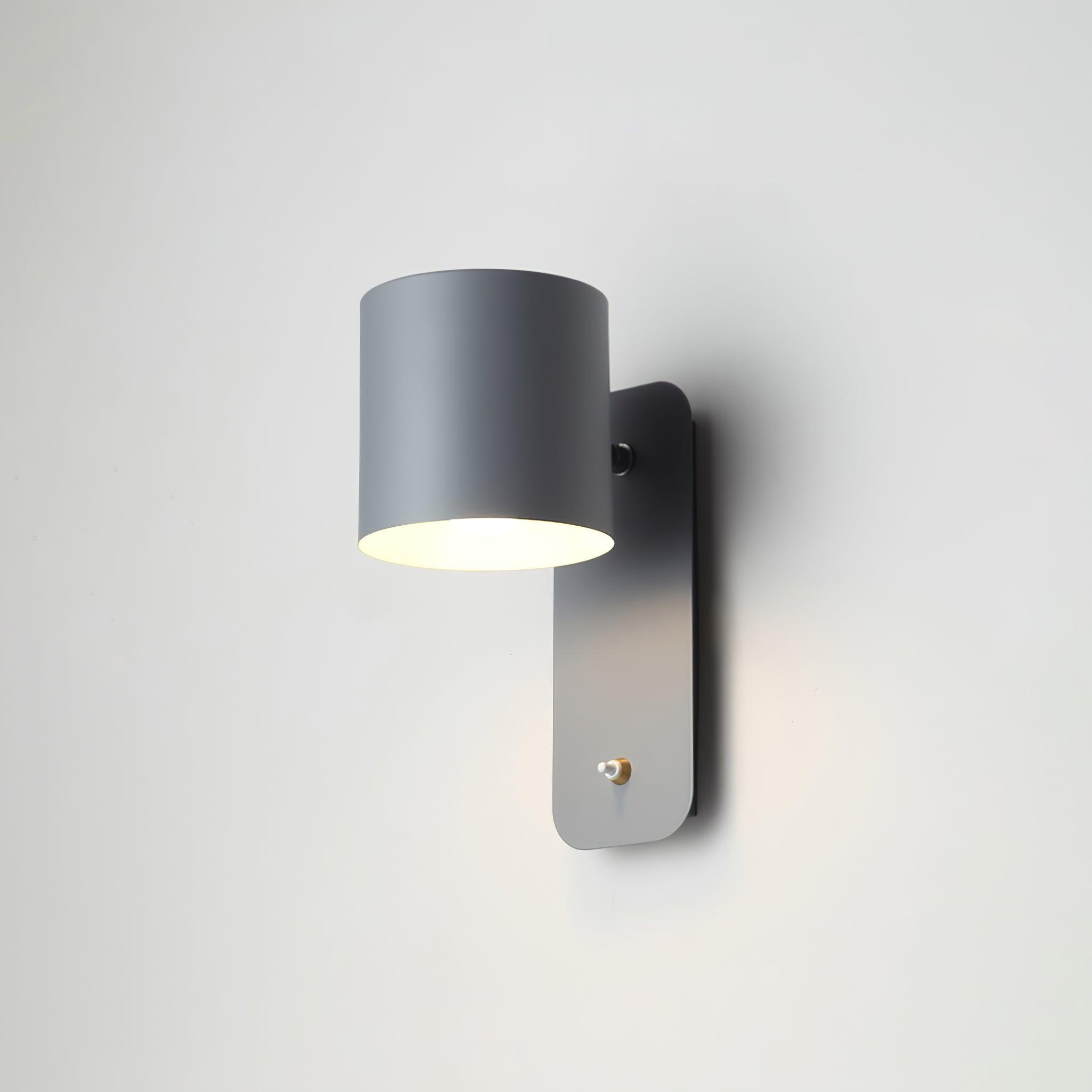 Mikhavno minimalistisk væglampe