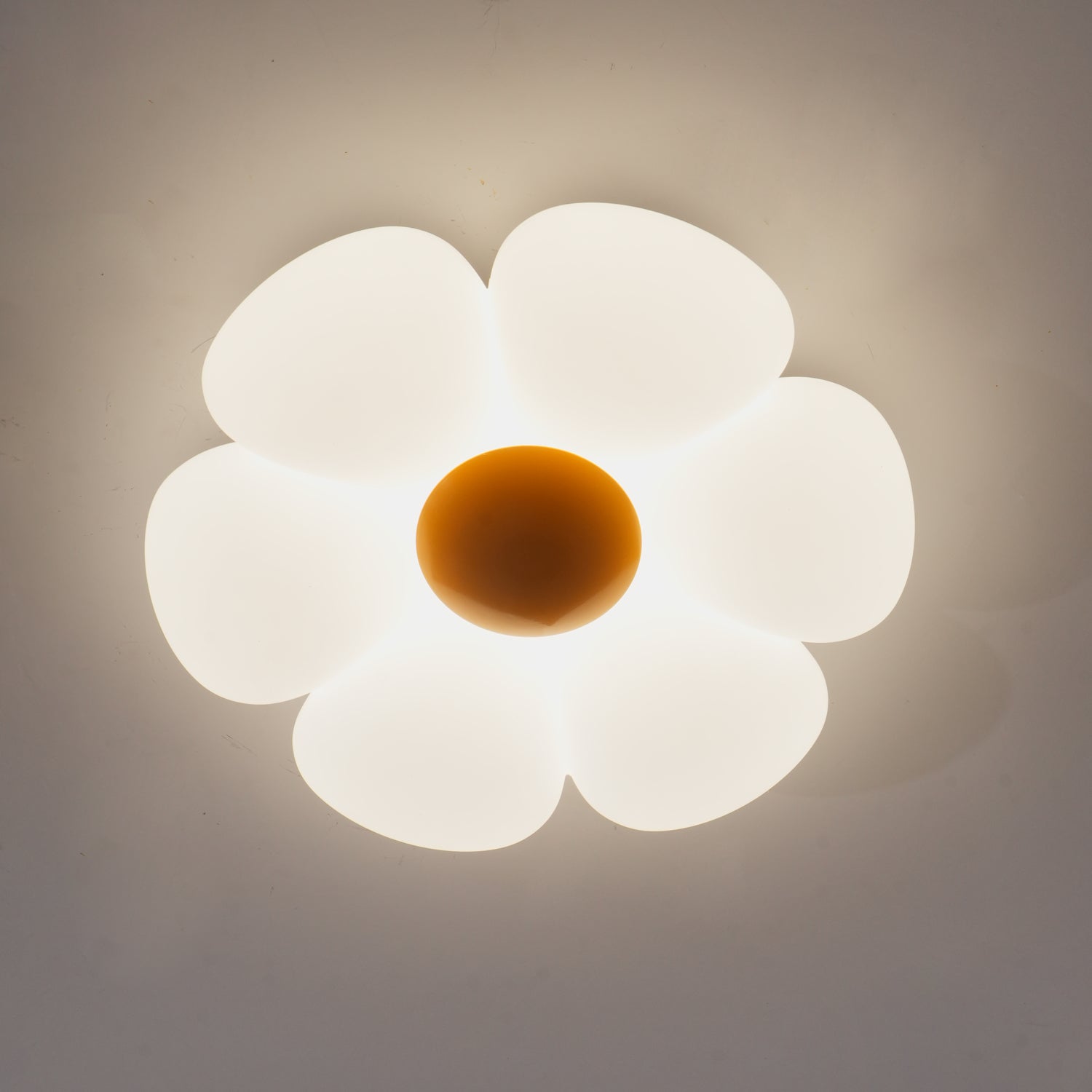 Dalseen blomsterformet loftlampe