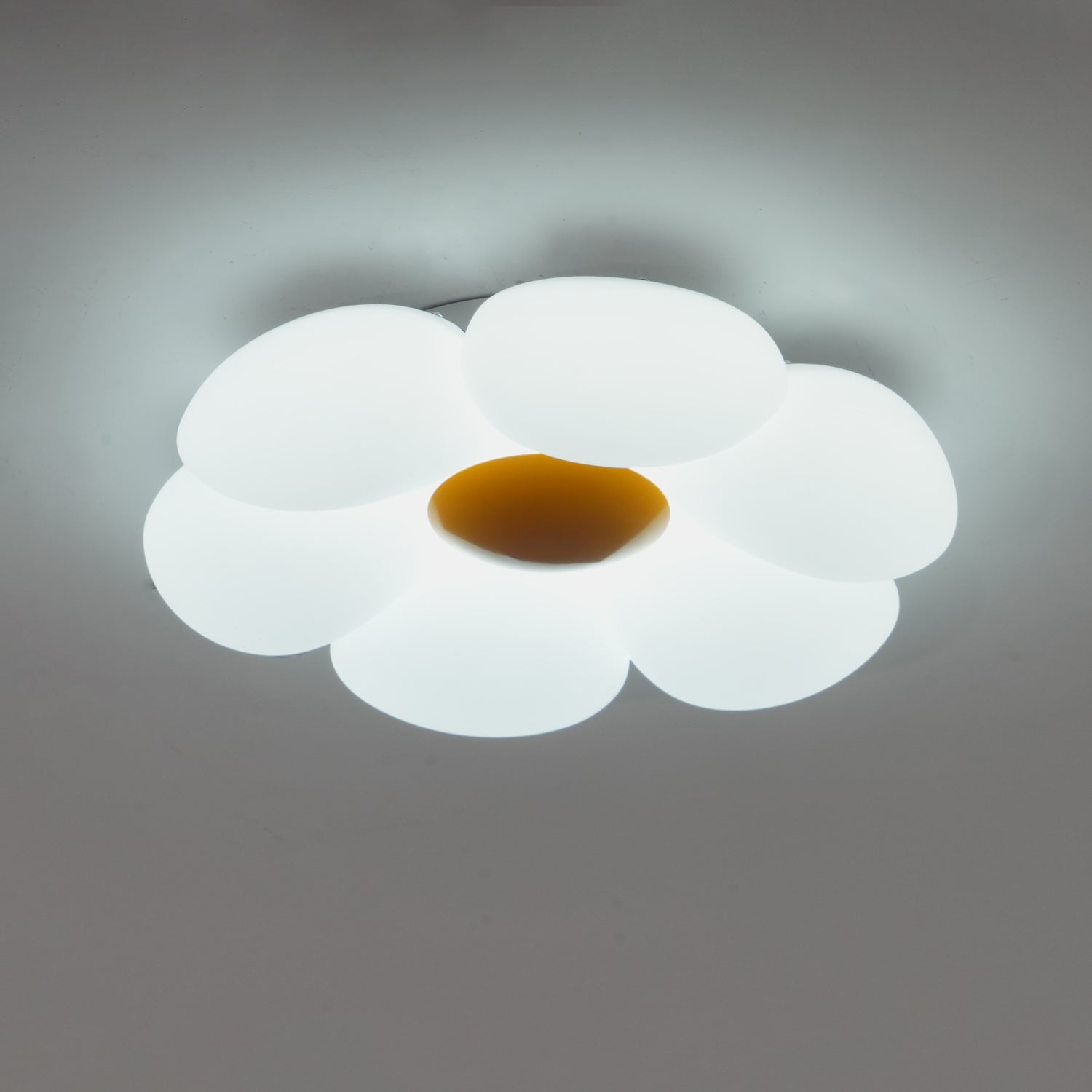 Dalseen blomsterformet loftlampe