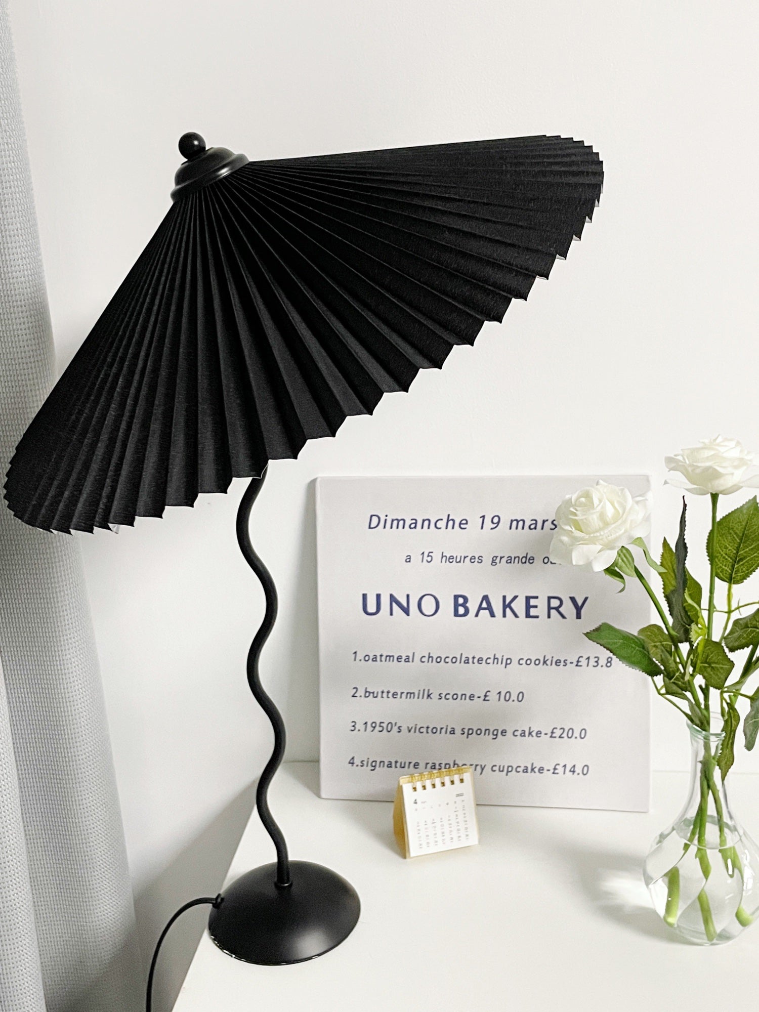 Havio moderne bordlampe