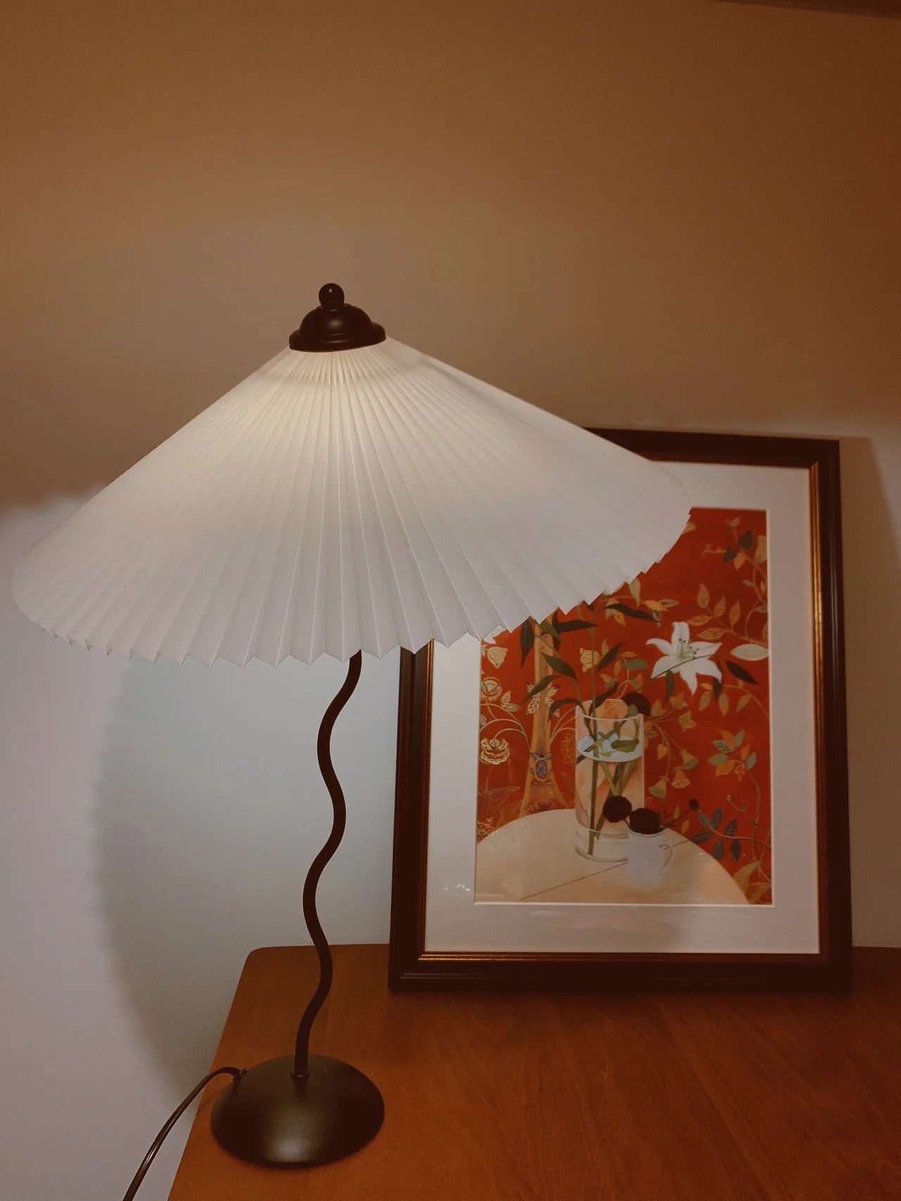 Havio moderne bordlampe