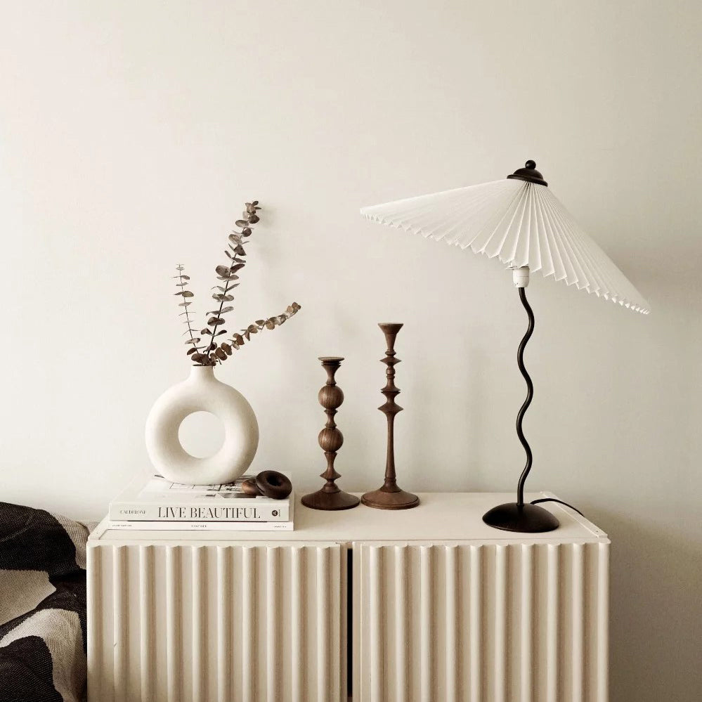 Havio moderne bordlampe