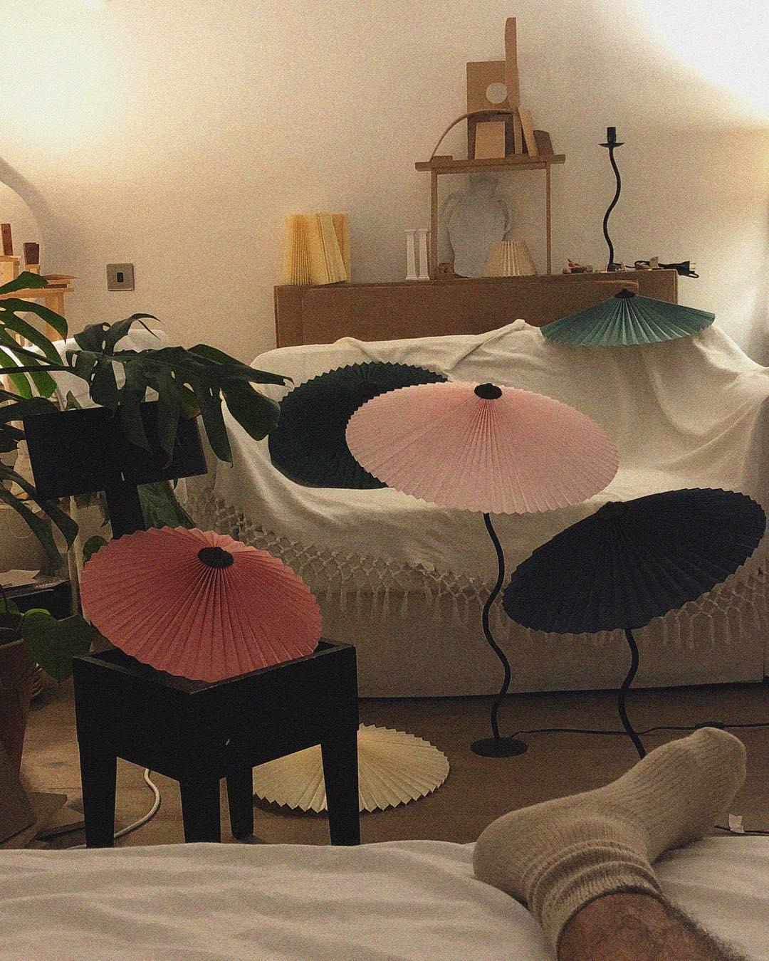Havio moderne bordlampe