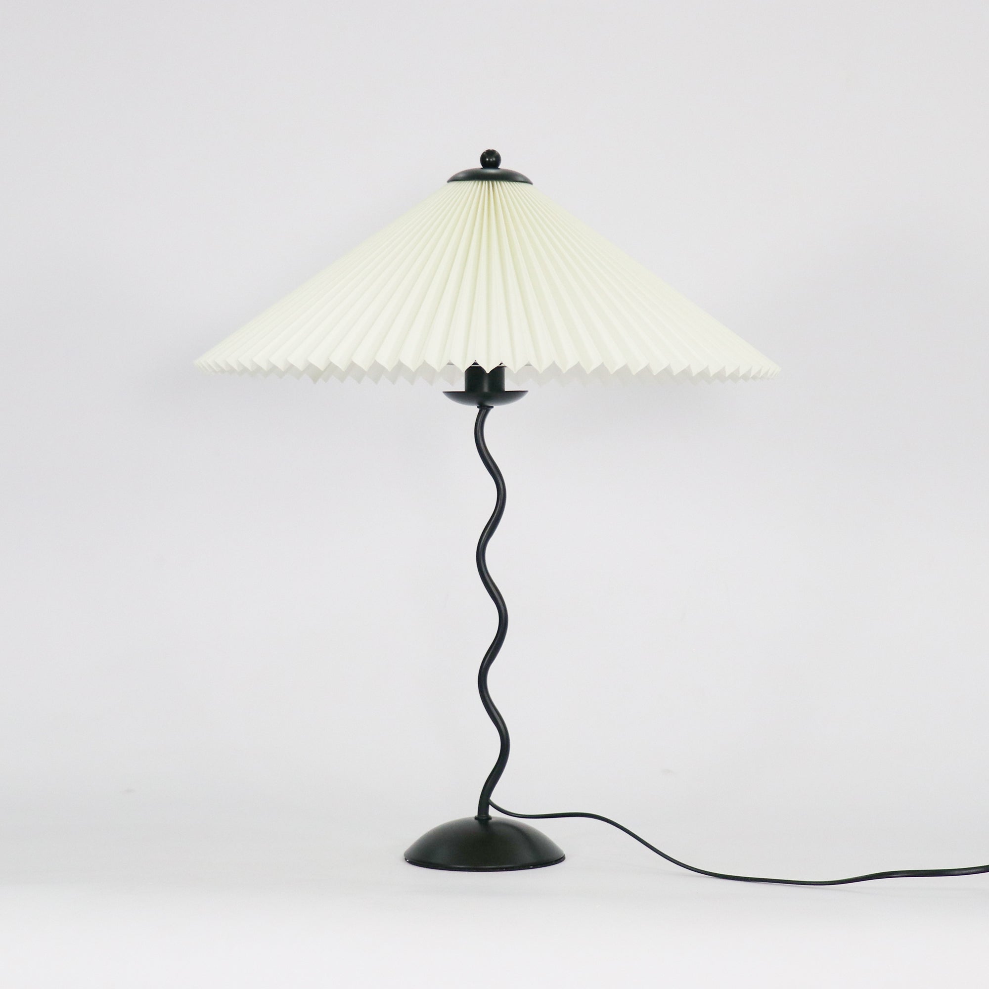 Havio moderne bordlampe