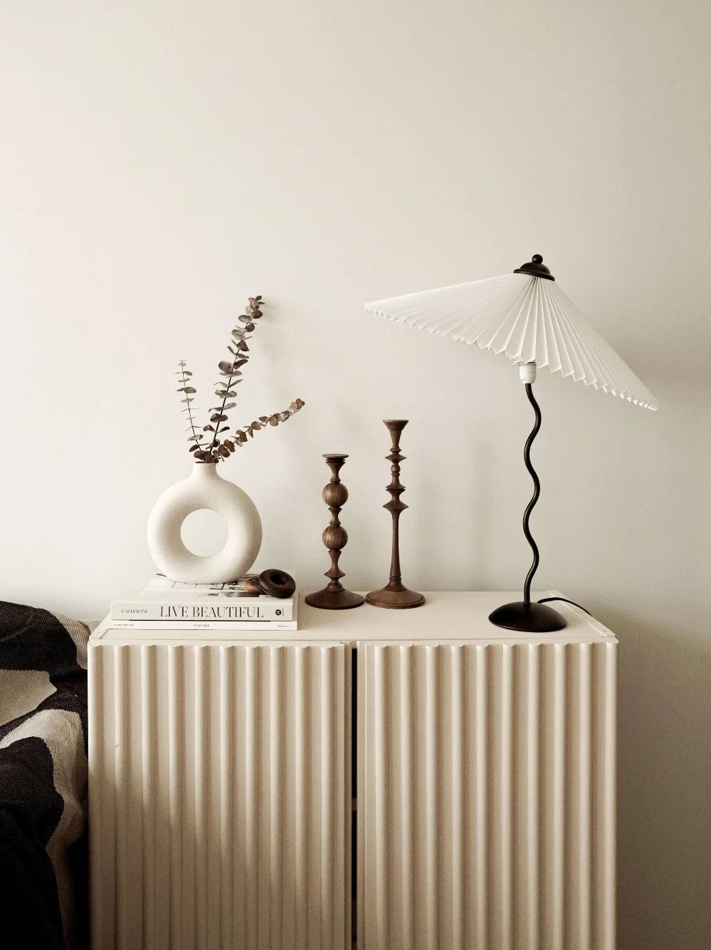 Havio moderne bordlampe