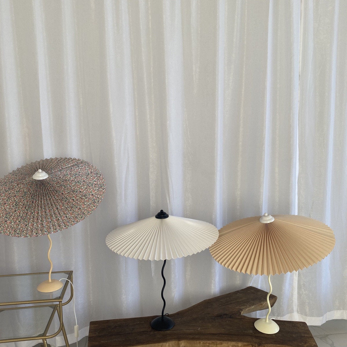 Havio moderne bordlampe