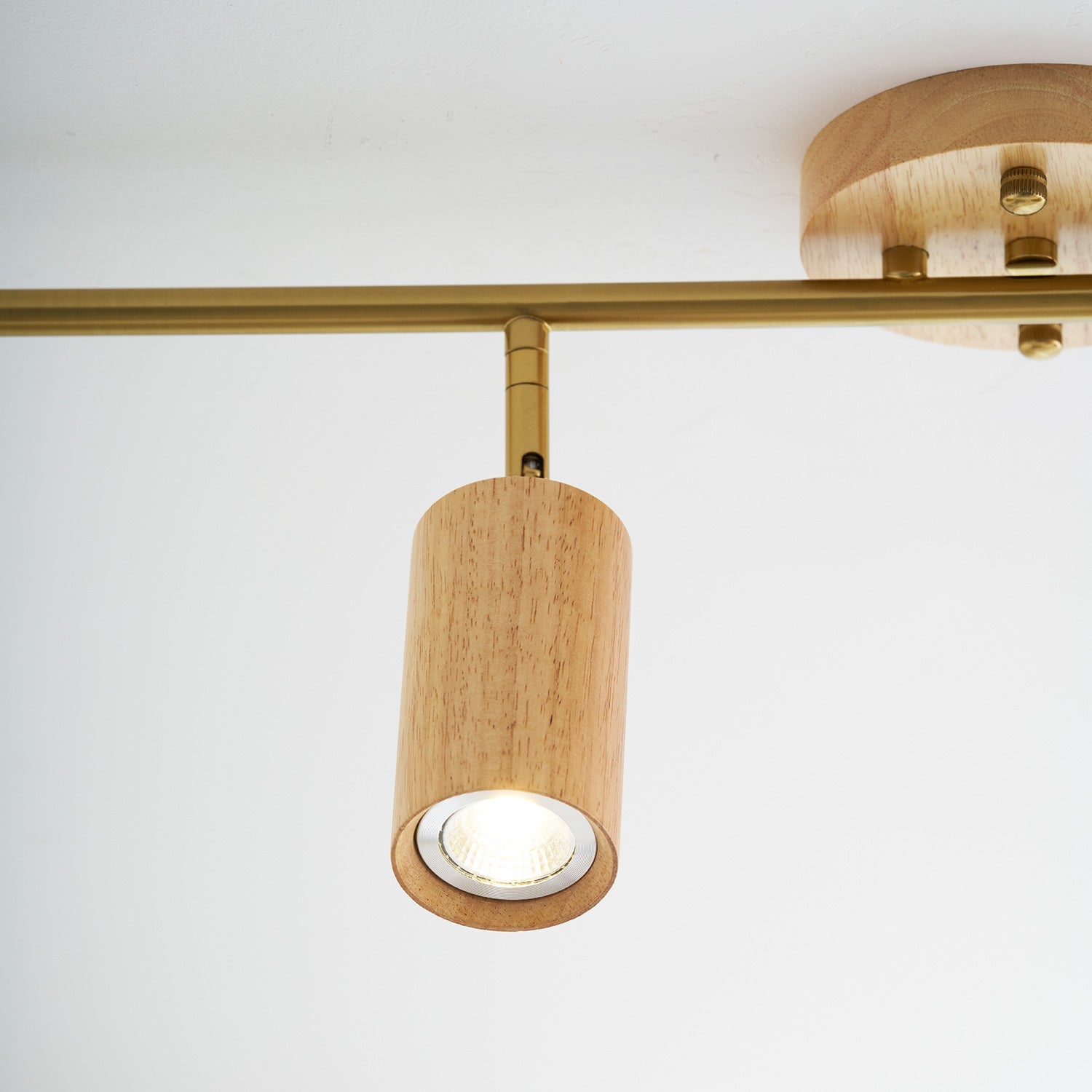 Vejnasi lineær loftlampe